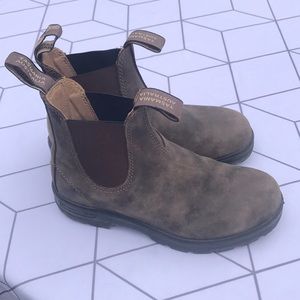 Women’s Blundstone size 3.5 Boots!